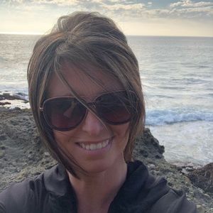 Meet your Posher, Angie